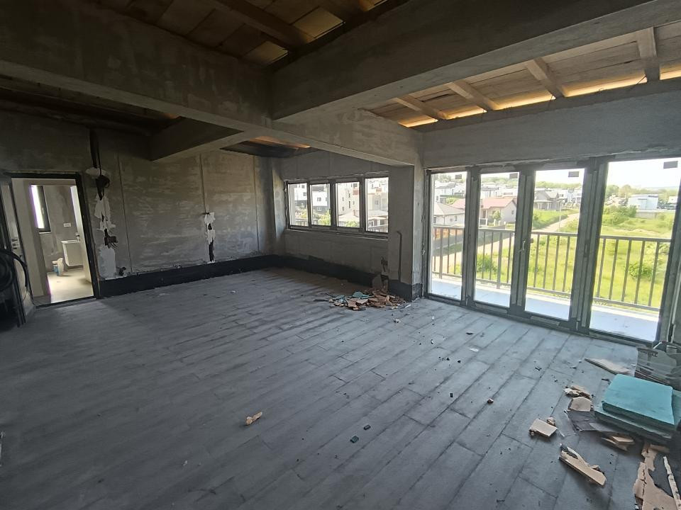 Apt premium 2 camere  58 mp  plus terasă de 38 mp acoperita , comision zero