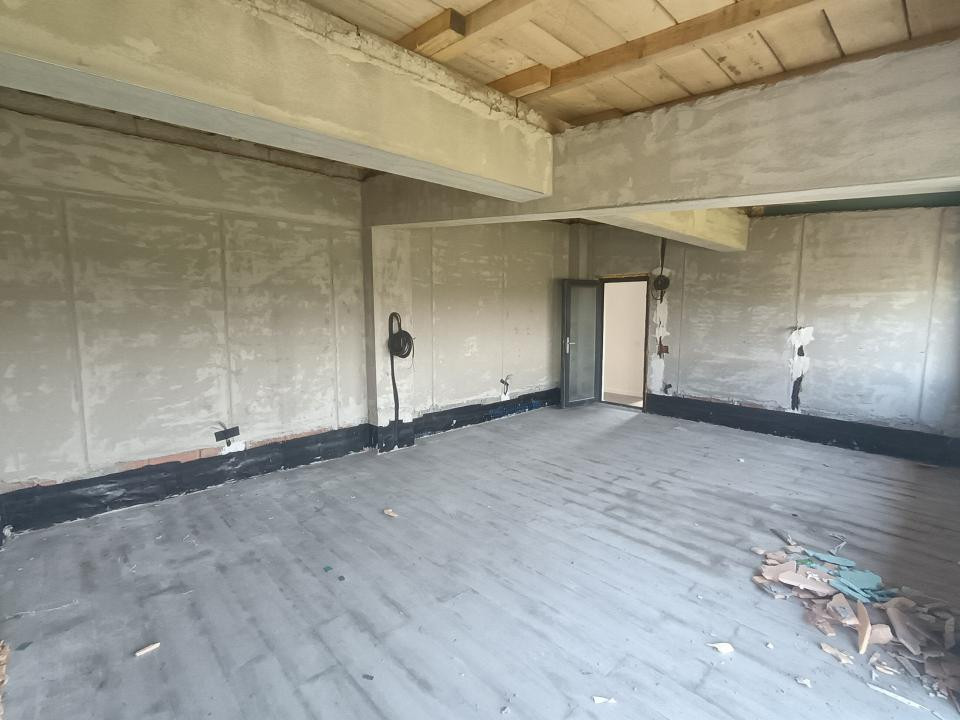 Apt premium 2 camere  58 mp  plus terasă de 38 mp acoperita , comision zero