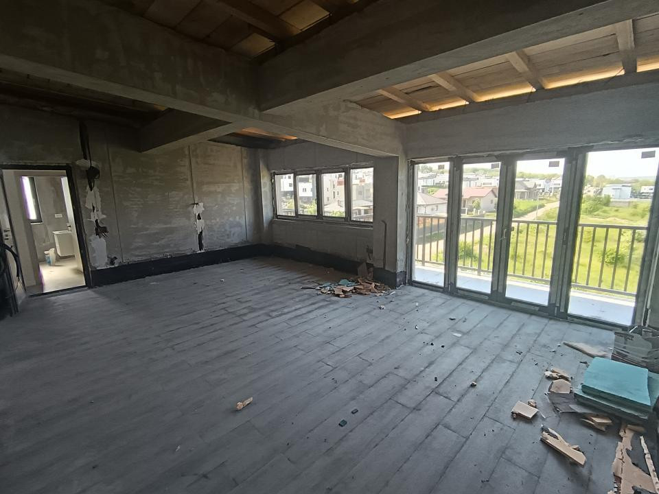 Apt premium 2 camere  58 mp  plus terasă de 38 mp acoperita , comision zero