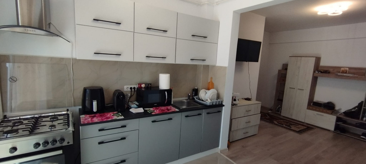 APARTAMENT 2 CAMERE, PARTER, MOBILAT SI UTILAT, PARCARE, VALEA LUPULUI