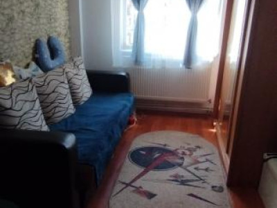 APARTAMENT 2 CAMERE, ETAJ 3, MOBILAT SI UTILAT, PODU ROS