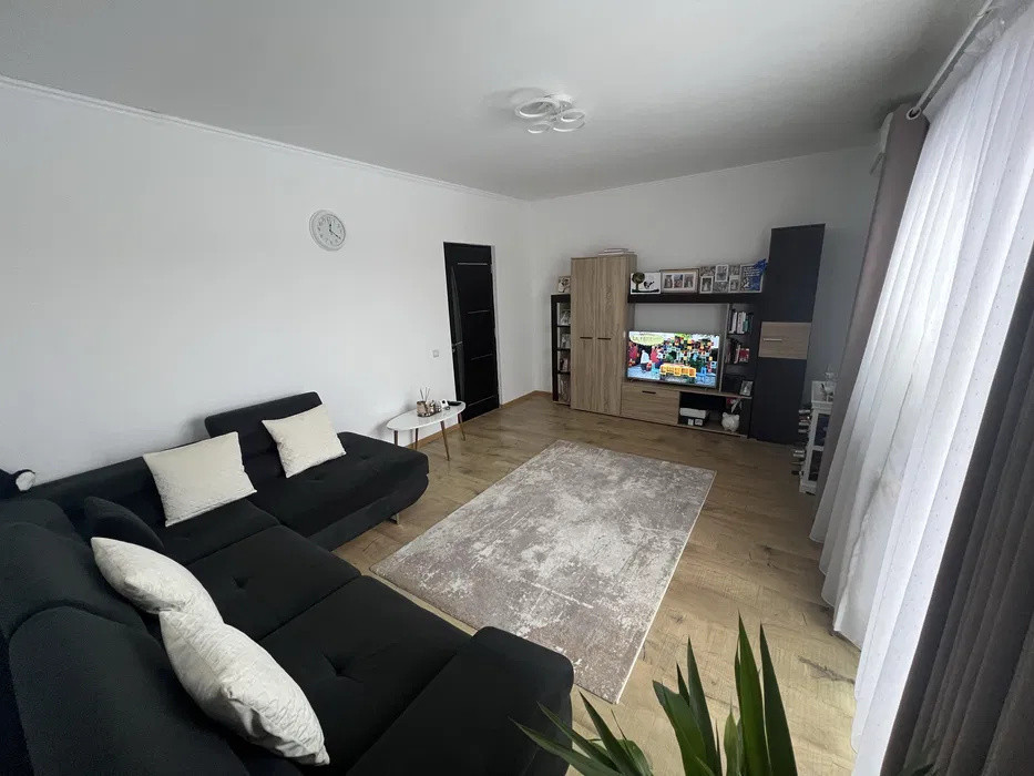 Apartament 2 camere decomandat + parcare | Lunca Cetățuii 
