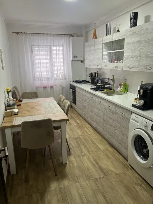 Apartament 2 camere decomandat + parcare | Lunca Cetățuii 
