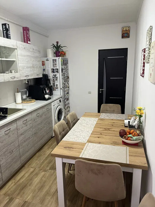 Apartament 2 camere decomandat + parcare | Lunca Cetățuii 