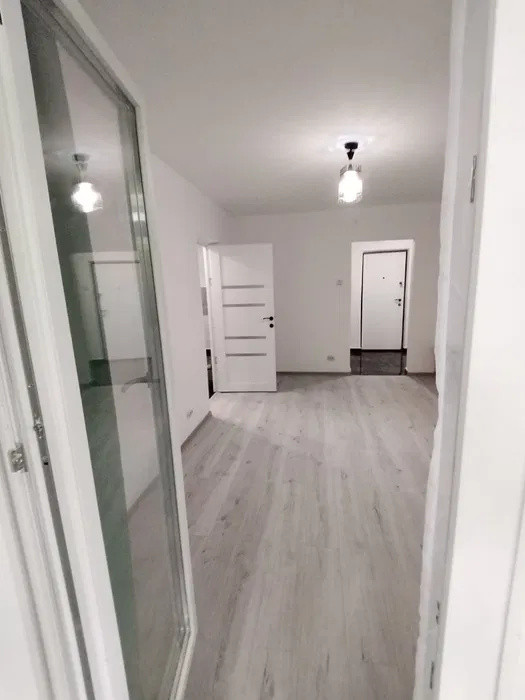 Apartament 3 camere decomandat, etaj 2, Tătărași 