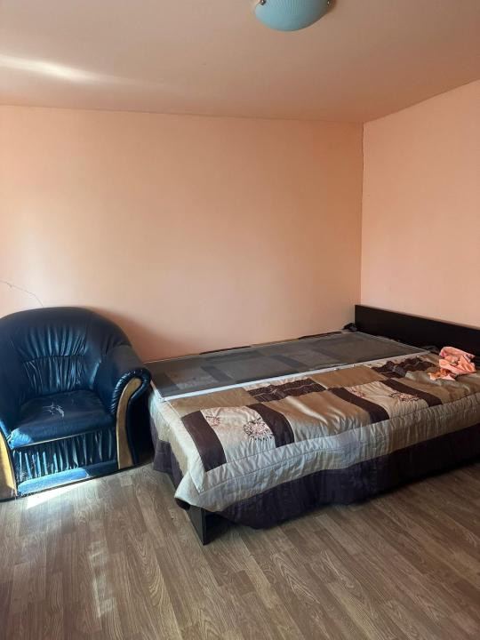 Casă cu teren de 5.700 mp, Pădureni,se accepta si schimb cu apt in Iasi