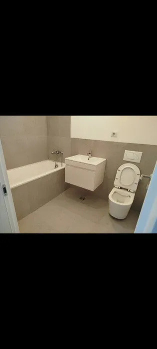 APARTAMENT CU 2 CAMERE, COMPLEX REZIDENTIAL NOU, LOC DE PARCARE INCLUS, PODU ROS