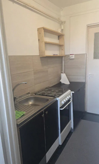 Apartament 2 camere decomandat –zona Hala Centrala Iasi
