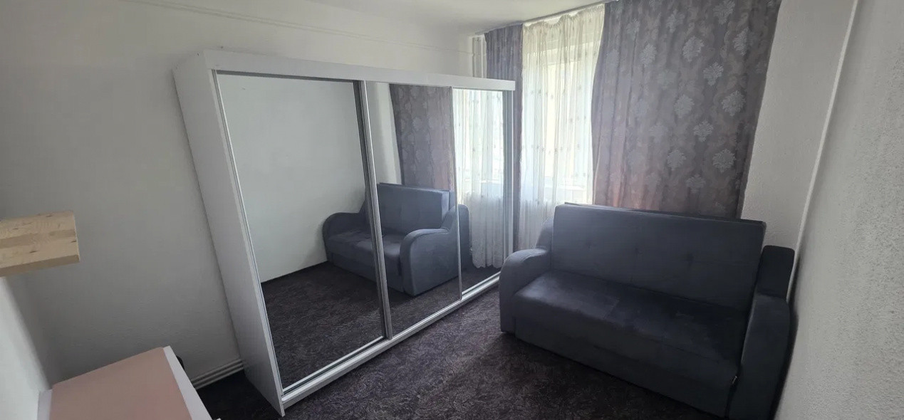 Apartament 2 camere decomandat –zona Hala Centrala Iasi