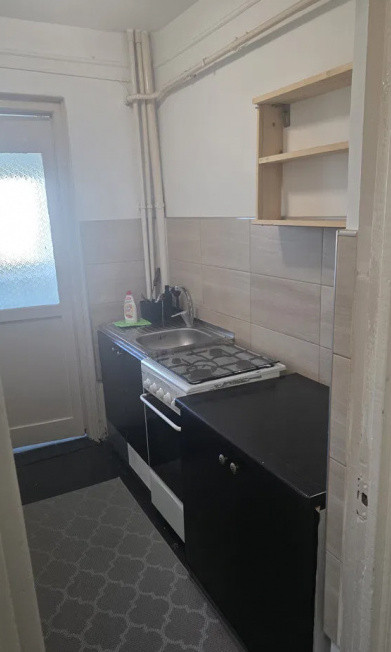 Apartament 2 camere decomandat –zona Hala Centrala Iasi