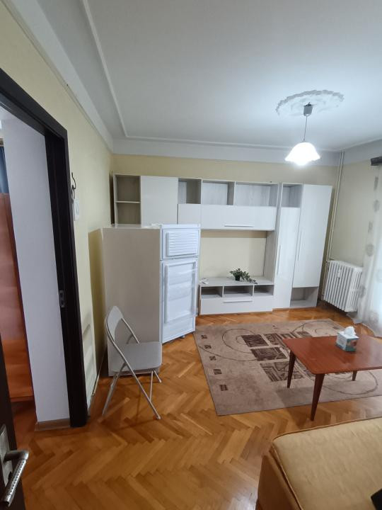 Apartament 2 camere– Ultracentral, langa Mama Mia, etaj intermediar