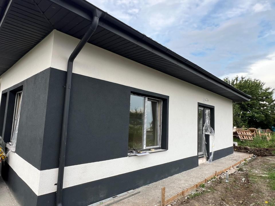 Casa Plan Parter 4 camere Rediu-Horlesti 
