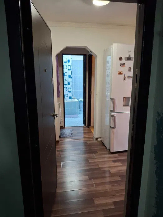 APARTAMENT 2 CAMERE, ETAJ 2, BLOC FARA RISC, MOBILAT SI UTILAT, NEGOCIABIL DACIA