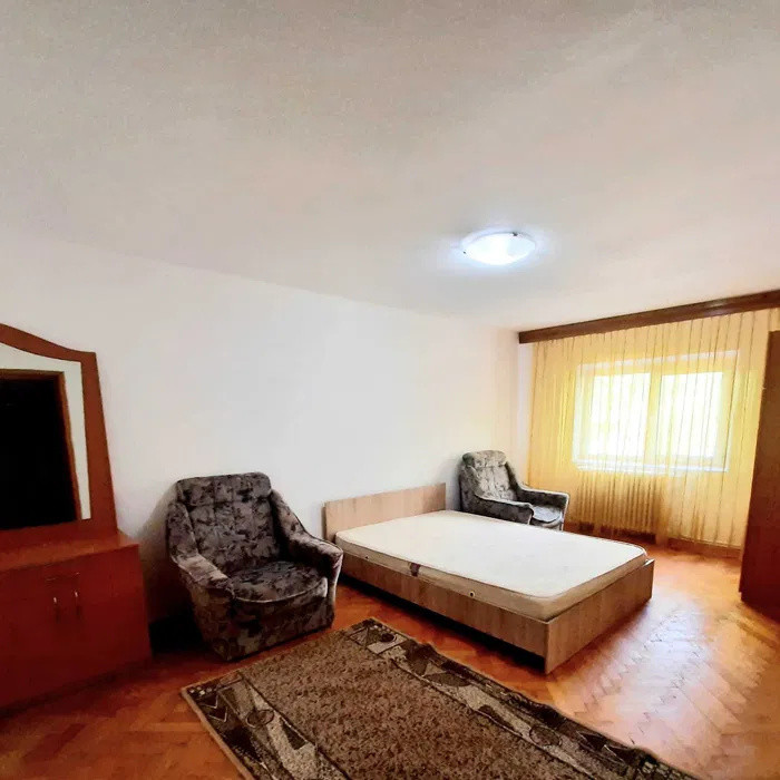 APARTAMENT 3 CAMERE DECOMANDAT, PACURARI
