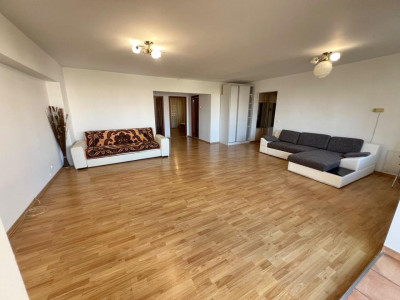 Apartament cu 4 camere transformat in 3 Arcu - Gara 