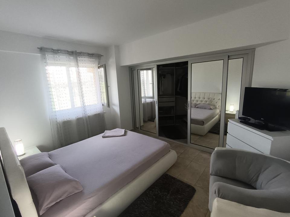 Apt 2 cam. 49.81 m.p. mobilat si utilat