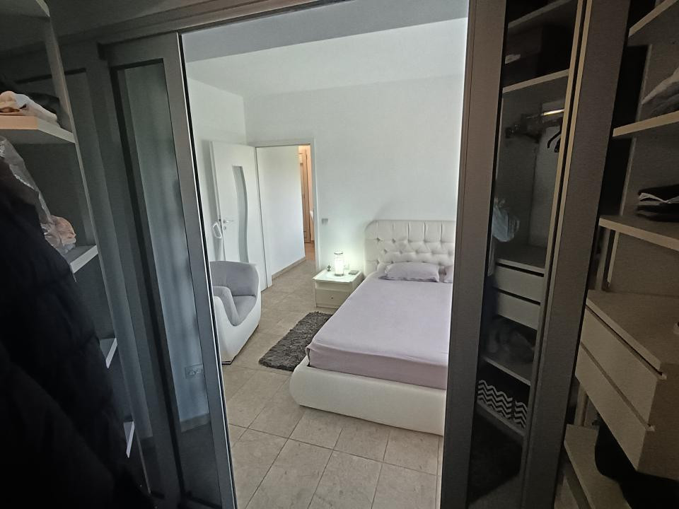 Apt 2 cam. 49.81 m.p. mobilat si utilat
