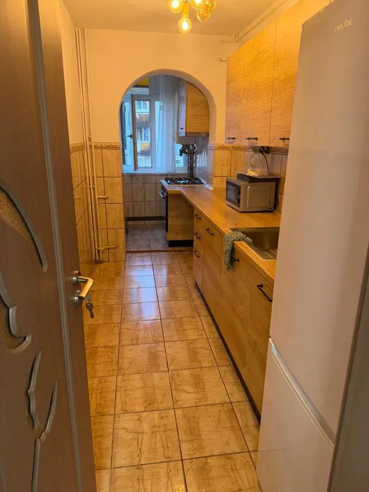 Apartament cu 3 camere decomandat – Ultracentral, Bulevardul Independenței