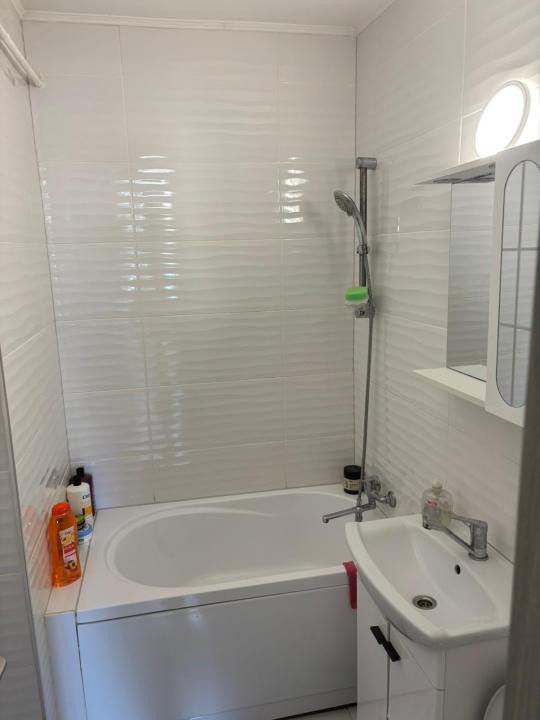 APARTAMENT 3 CAMERE DECOMANDAT ,TATARASI