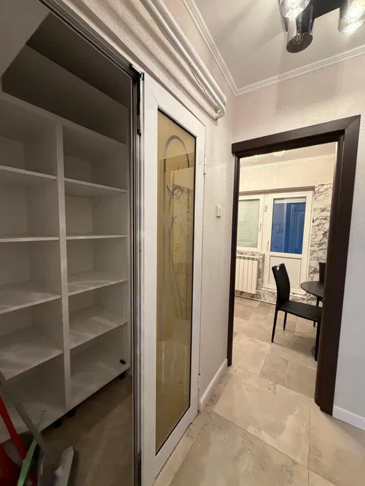 Apt cu 3 camere decomandat, etaj 1, complet mobilat și utilat, ultracentral