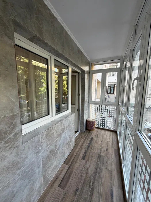 Apt cu 3 camere decomandat, etaj 1, complet mobilat și utilat, ultracentral