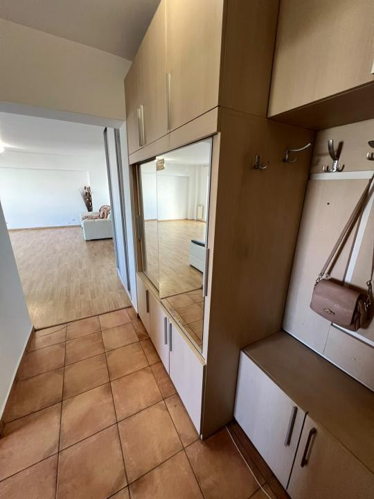 Apartament cu 4 camere transformat in 3 Arcu - Gara 
