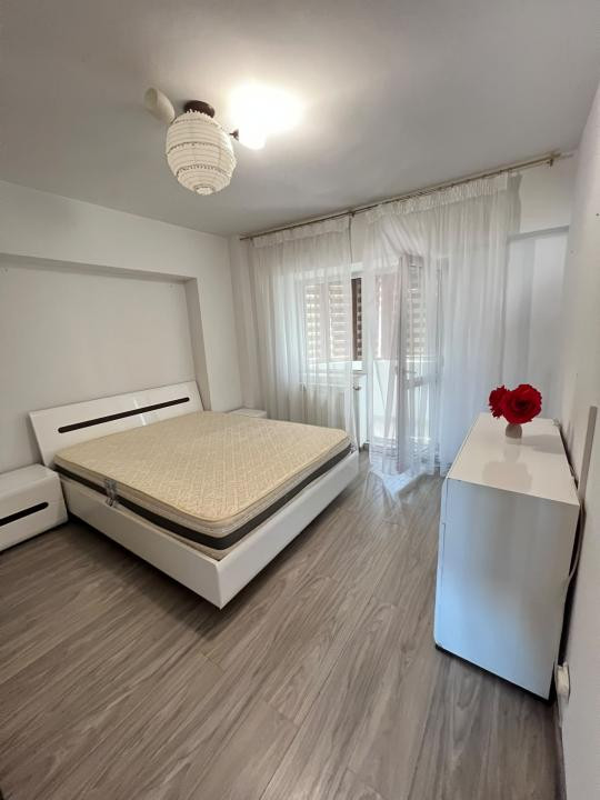 Apartament cu 4 camere transformat in 3 Arcu - Gara 