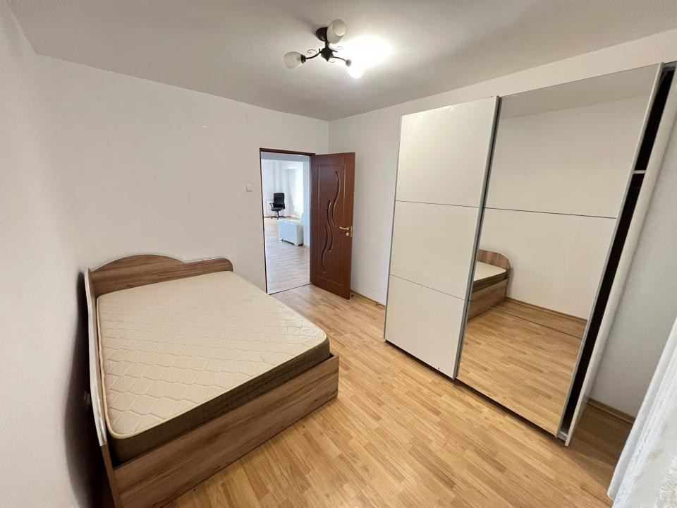 Apartament cu 4 camere transformat in 3 Arcu - Gara 