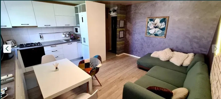 Apartament cu 2 camere decomandat, Podu Ros