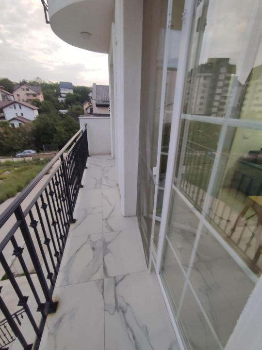 Apartament 2 camere etaj 1 bloc nou Pacurari- Kaufland