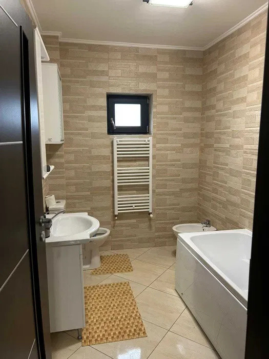 Apartament 3 camere decomandat, bloc nou, parcare inclusă  Tătărași