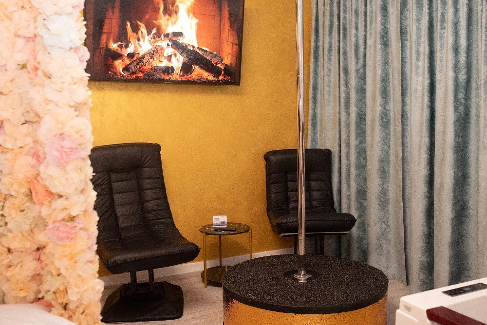 Apartament 2 camere, CUG-Nicolina, parcare inclusa