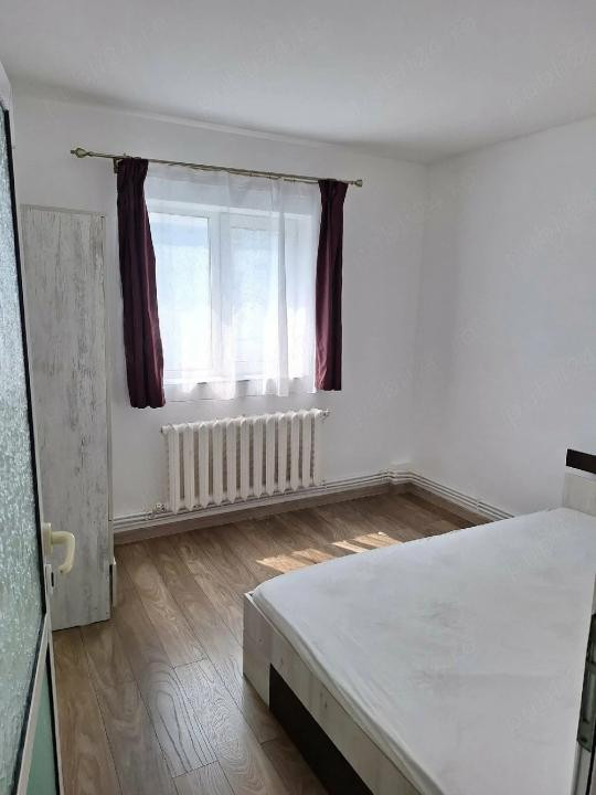 APARTAMENT 3 CAMERE DECOMANDAT, BAZA 3