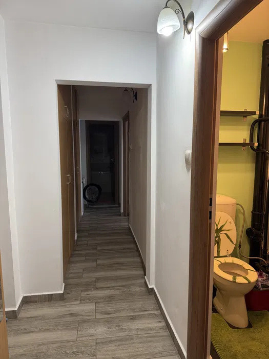 Apartament 3 camere decomandat, Nicolina, etajul 3