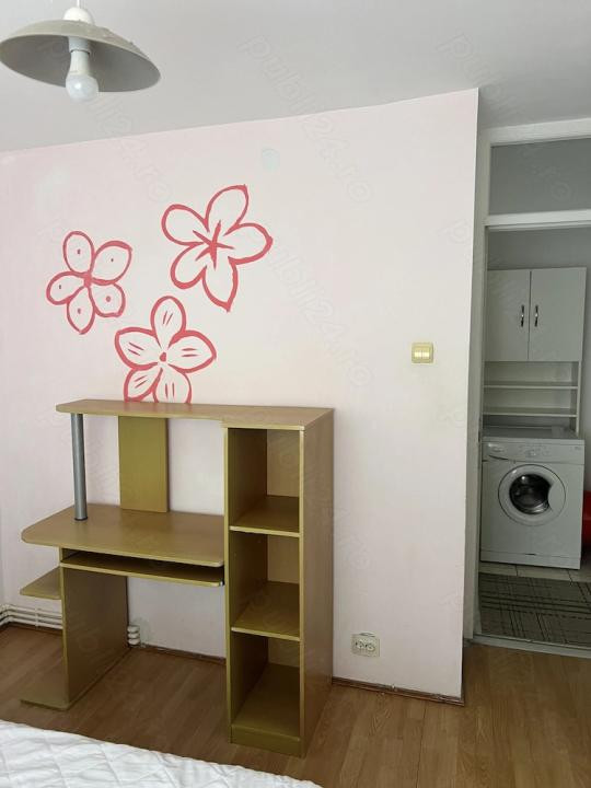 APARTAMANT 3 CAMERE DECOMANDAT,CANTA,70 MP, BLOC NOU, PARCARE INCLUSA