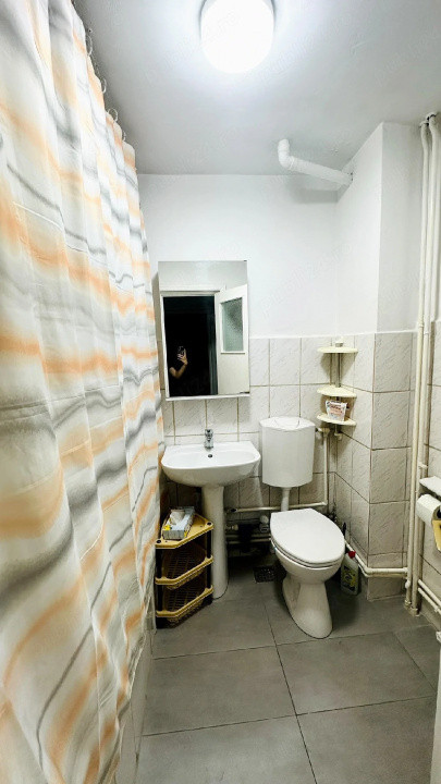 Apartament cu 1 cameră decomandat  ,38 mp , zona Garii