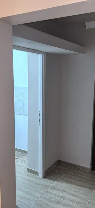 Apartament 2 camere, etaj3/4, renovat, fra risc, Dacia zona Lidl,negociabil