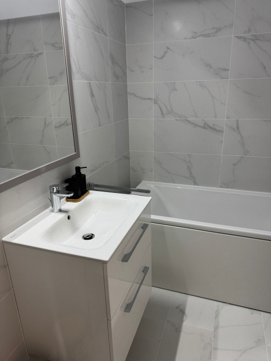 Apartament superb cu 2 camere de închiriat – Unirea Towers, Podu Roș