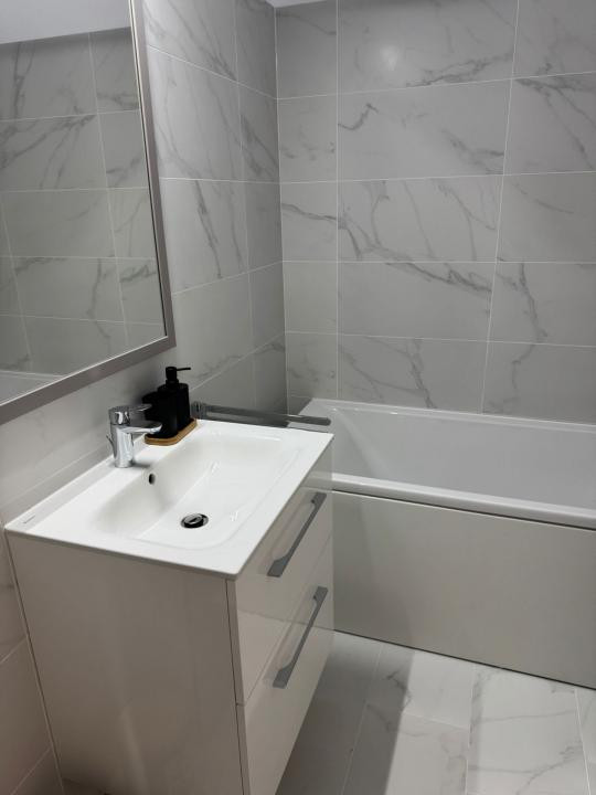 Apartament superb cu 2 camere de închiriat – Unirea Towers, Podul Roș