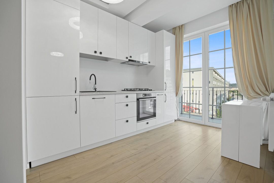 APARTAMENT 3 CAMERE DECOMANDAT MOBILAT, BLOC NOU, LUX