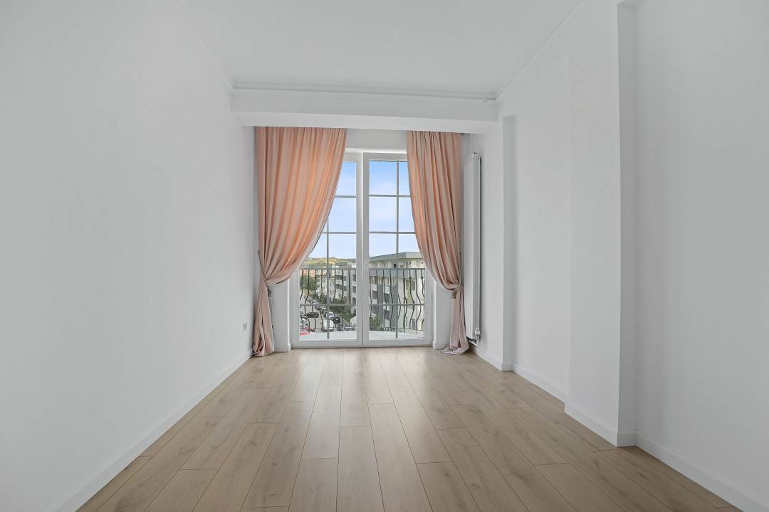 APARTAMENT 3 CAMERE DECOMANDAT MOBILAT, BLOC NOU, LUX