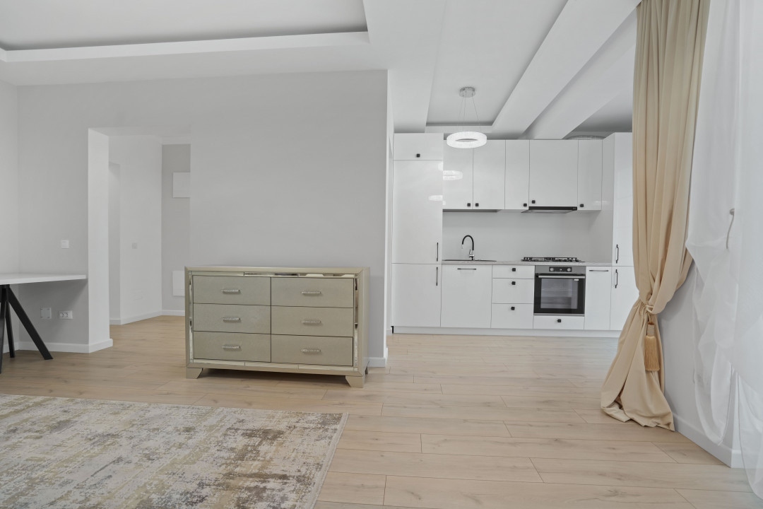 APARTAMENT 3 CAMERE DECOMANDAT MOBILAT, BLOC NOU, LUX