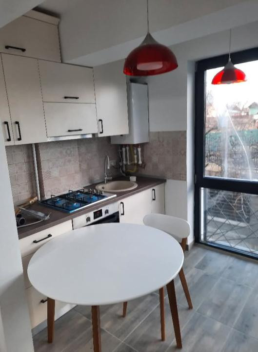 Apartament 3 camere, decomandat,mobilat, bloc nou, intabulat, et.1, Parcare, CUG