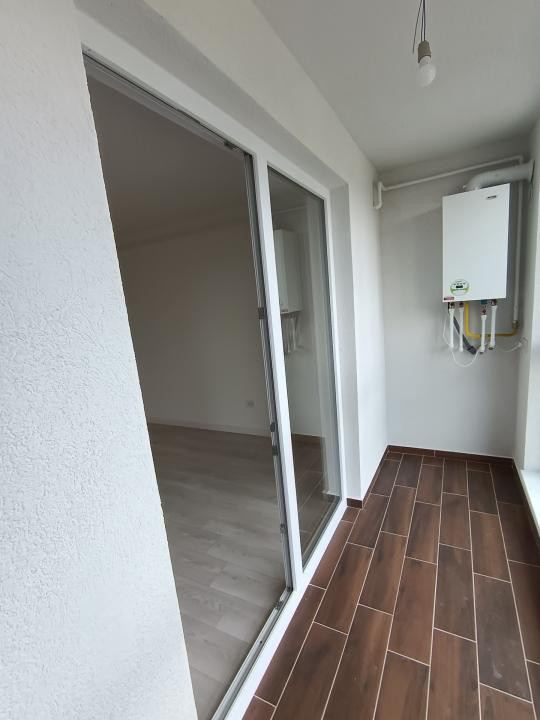 Apt cu 2 camere decomandat , Valea Lupului , intabulat, parcare si TVA inclus