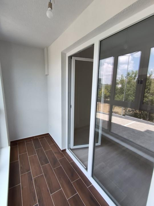 Apt cu 2 camere decomandat , Valea Lupului , intabulat, parcare si TVA inclus