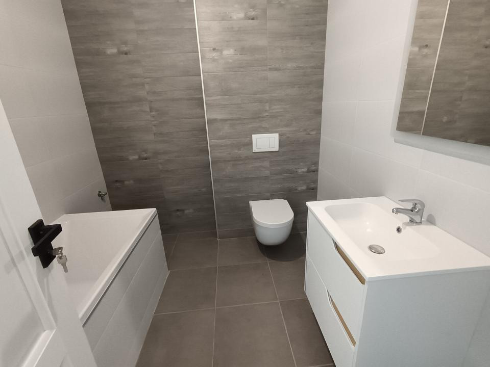 Apt cu 2 camere decomandat , Valea Lupului , intabulat, parcare si TVA inclus