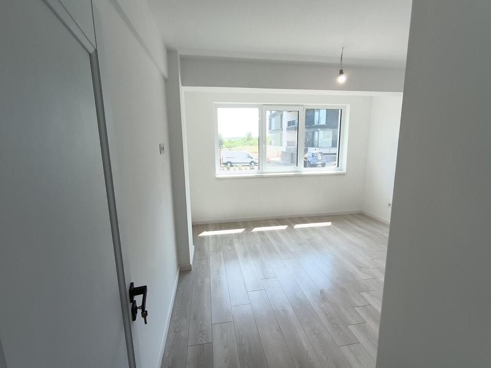 Apt cu 2 camere decomandat , Valea Lupului , intabulat, parcare si TVA inclus