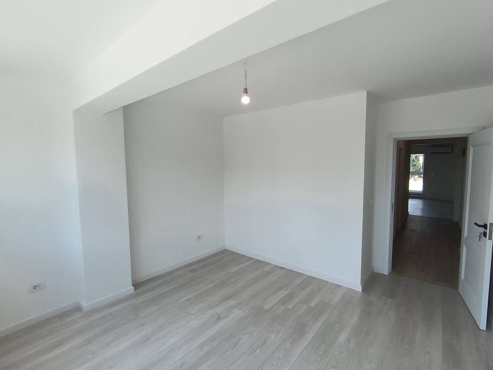 Apt cu 2 camere decomandat , Valea Lupului , intabulat, parcare si TVA inclus