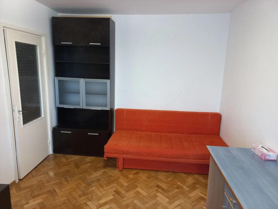 Apartament cu 2 camere decomandat,Alexandru, situat excelent