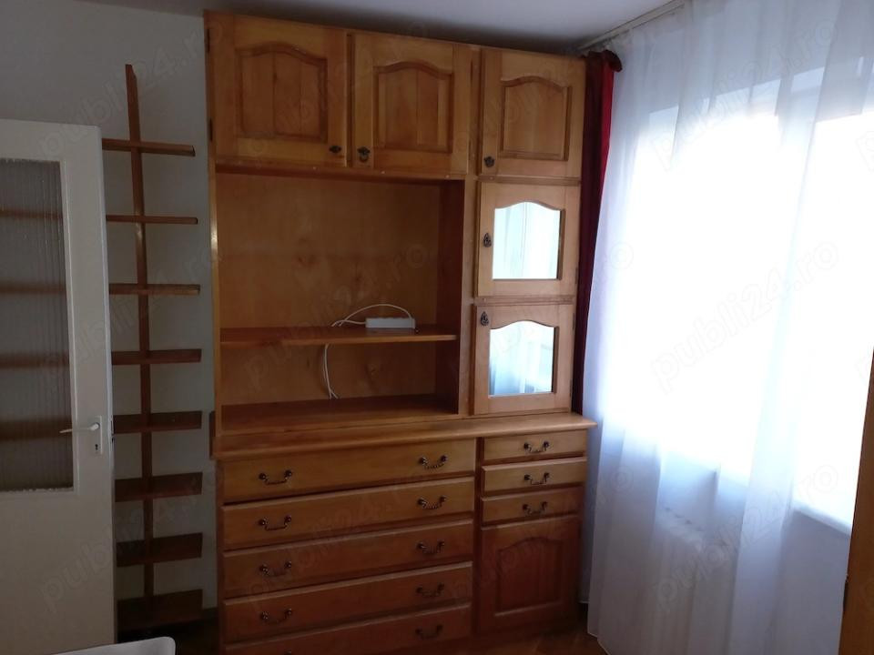 Apartament cu 2 camere decomandat,Alexandru, situat excelent